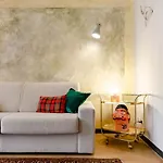 Joivy Superb Flat Near Christopher Columbus\' House